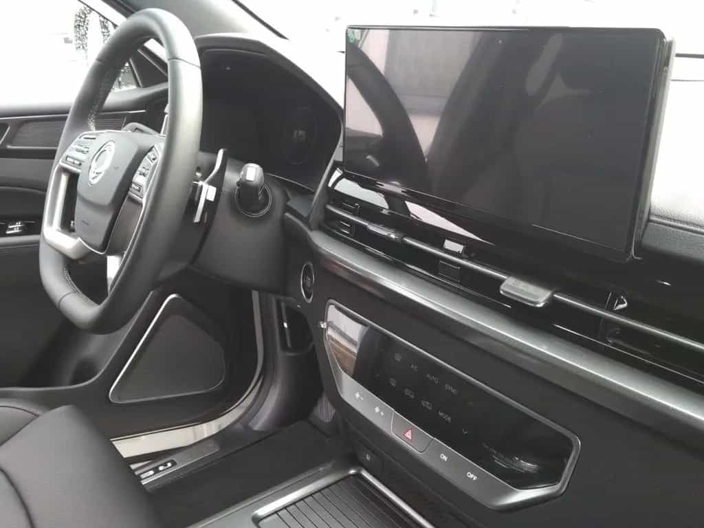 Ssangyong REXTON Black LUX  2.2 CRD 8AT Allrad null-photo-17