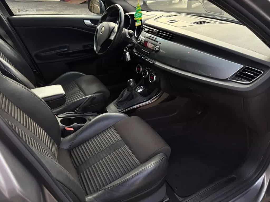 Alfa Romeo Giulietta 2.0 JTDm-2 170 CV AUTOMATIC 03/2013-photo-10