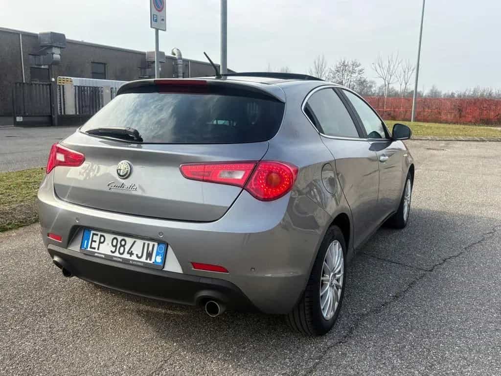 Alfa Romeo Giulietta 2.0 JTDm-2 170 CV AUTOMATIC 03/2013-photo-4