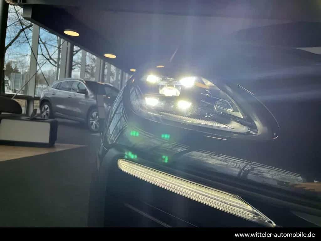 Porsche Macan 2.0T Basis LED/AHK/Rückfahrk./Sitzheizung 07/2023-photo-14