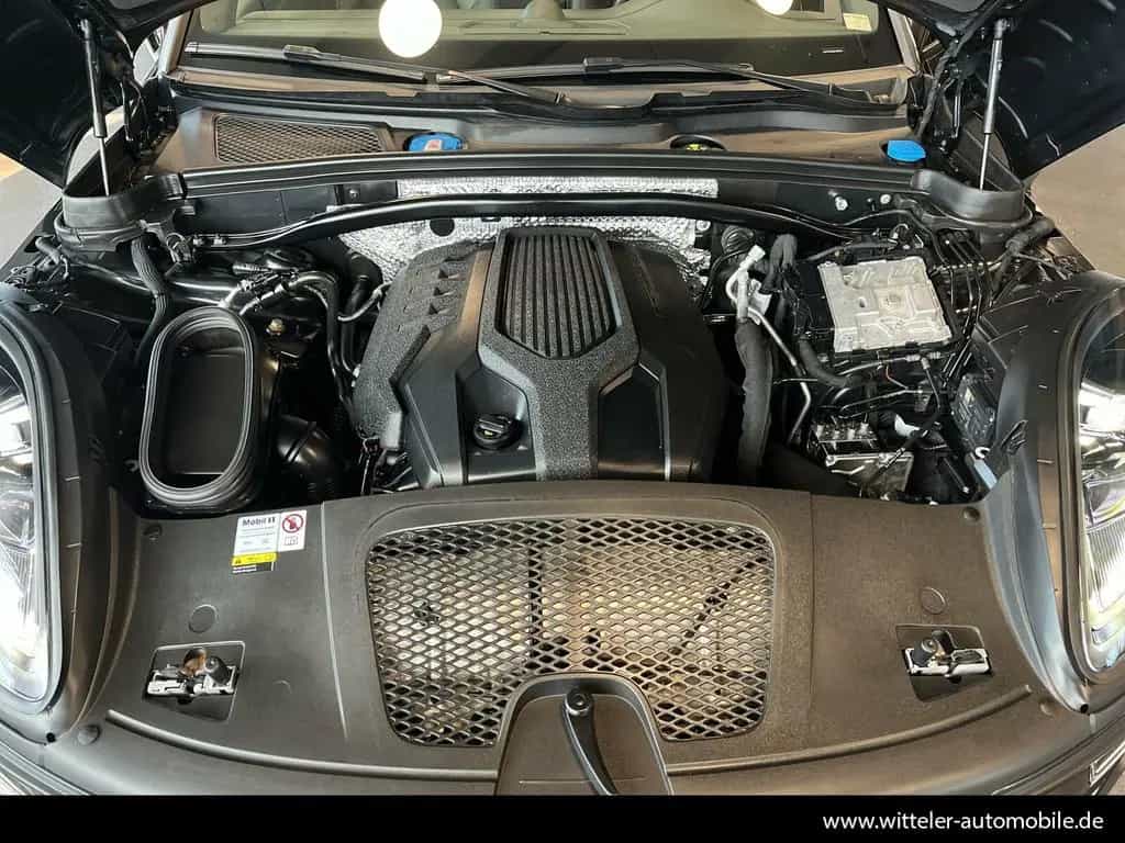 Porsche Macan 2.0T Basis LED/AHK/Rückfahrk./Sitzheizung 07/2023-photo-17