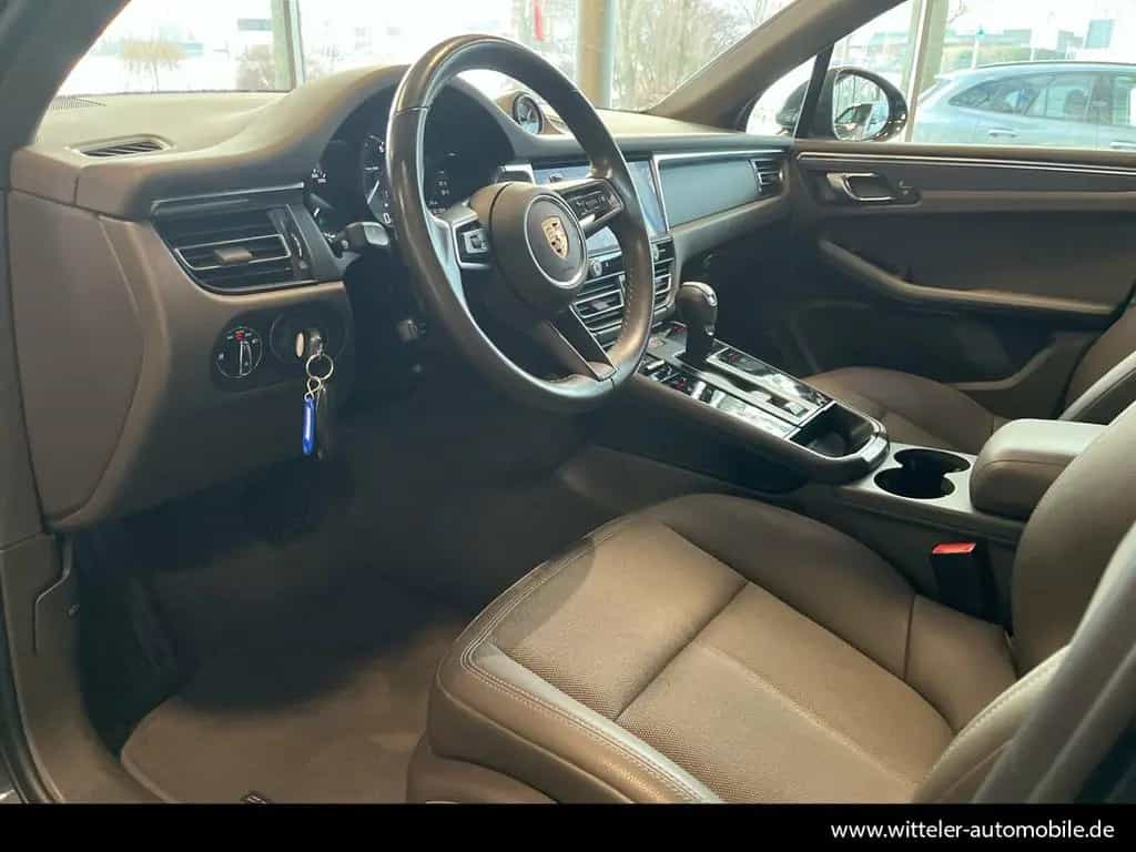 Porsche Macan 2.0T Basis LED/AHK/Rückfahrk./Sitzheizung 07/2023-photo-8