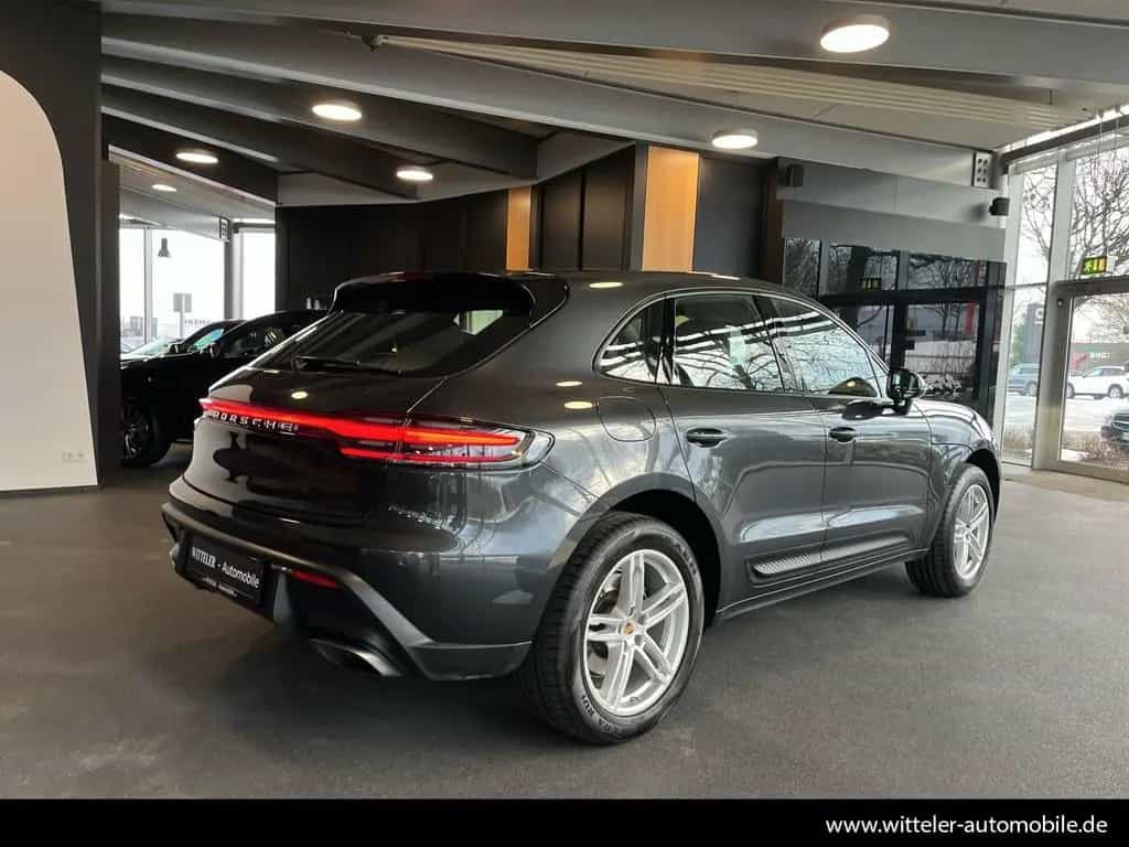 Porsche Macan 2.0T Basis LED/AHK/Rückfahrk./Sitzheizung 07/2023-photo-9