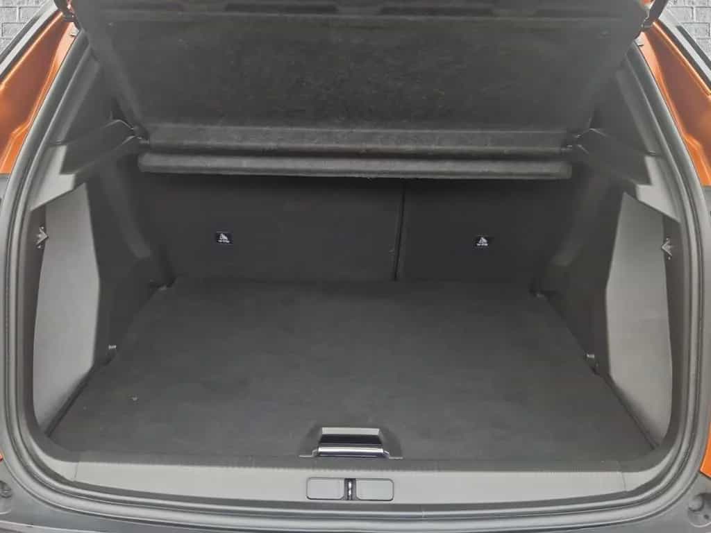 Peugeot 2008 Blue-HDI 130 Allure Pack Navigation LED 02/2022-photo-5