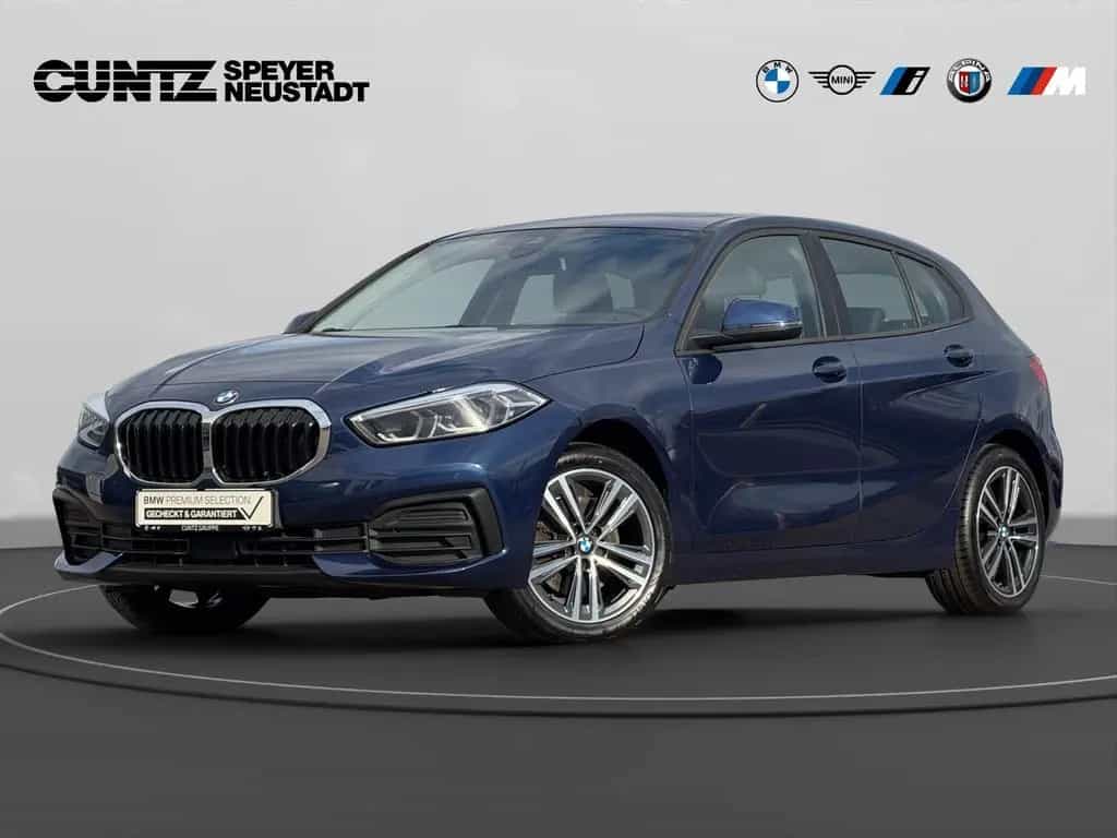 BMW 1 Series 118i Advantage Panorama Anhängerkupplung LED 03/2022-photo-0