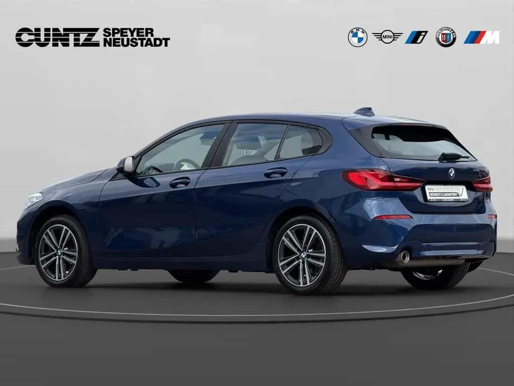 BMW 1 Series 118i Advantage Panorama Anhängerkupplung LED 03/2022-photo-6