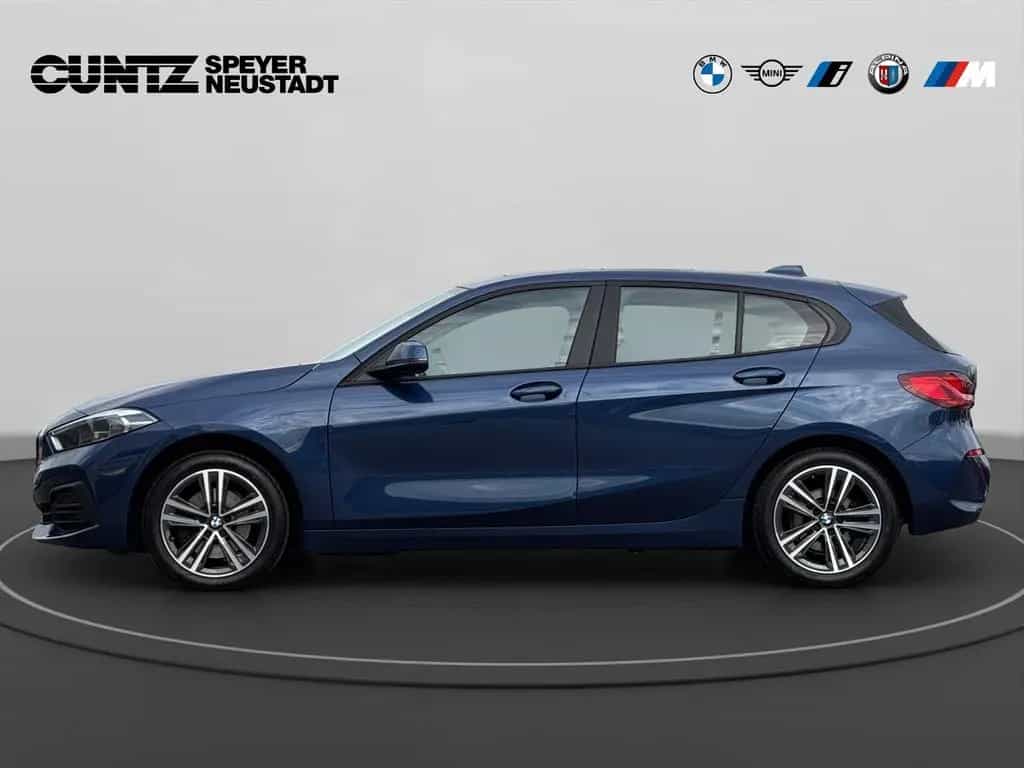 BMW 1 Series 118i Advantage Panorama Anhängerkupplung LED 03/2022-photo-7