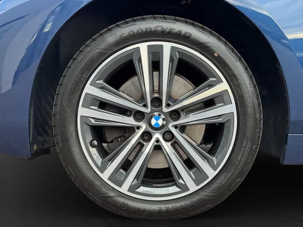 BMW 1 Series 118i Advantage Panorama Anhängerkupplung LED 03/2022-photo-8