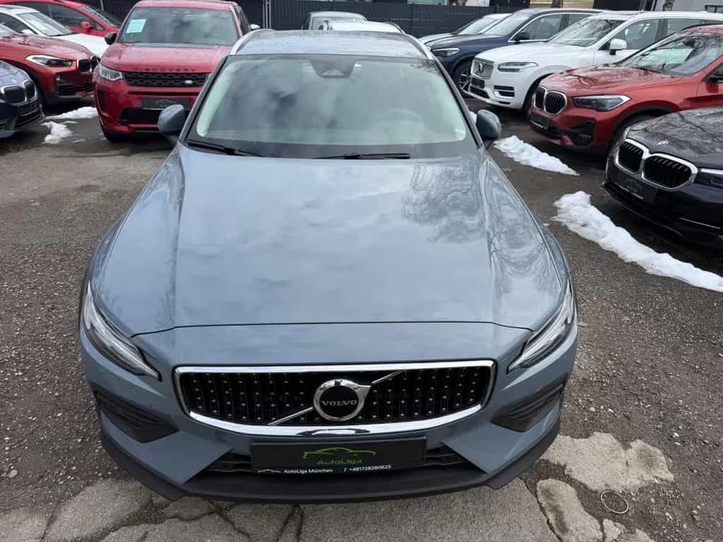 Volvo V60 Cross Country B5 BENZIN AWD PLUS  BRIGHT AHK 10/2022-photo-4