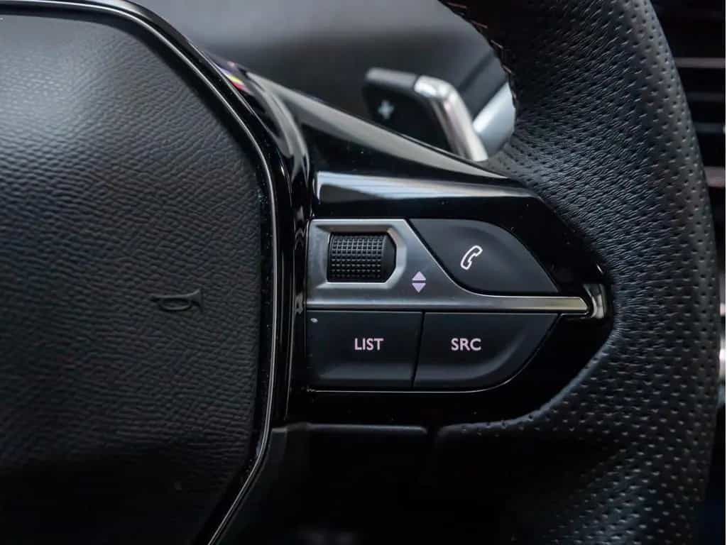 Peugeot 3008 GT Hybrid 136 e-DSC6 ACC PANO LED NAVI SHZ 01/2024-photo-16