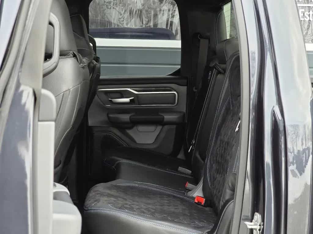 Dodge RAM 1500 5.7 4x4 Bighorn LED Kamera AHK 6-Sitzer 06/2021-photo-21