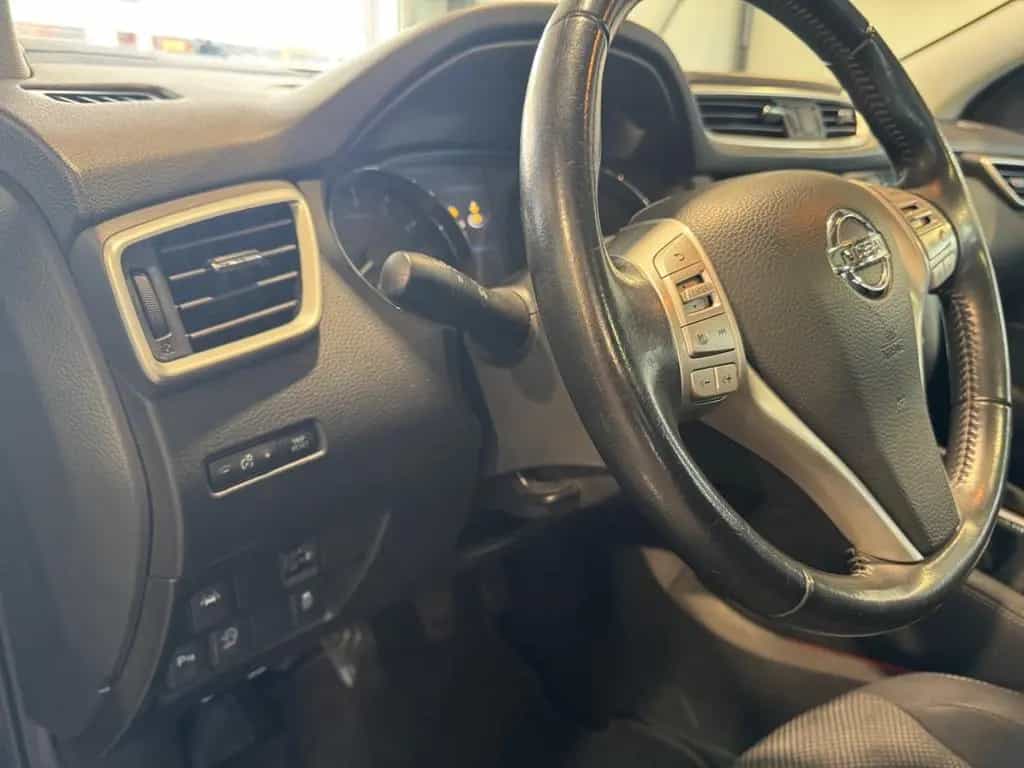 Nissan Qashqai N-Connecta | TÜV 06.2027 06/2016-photo-13