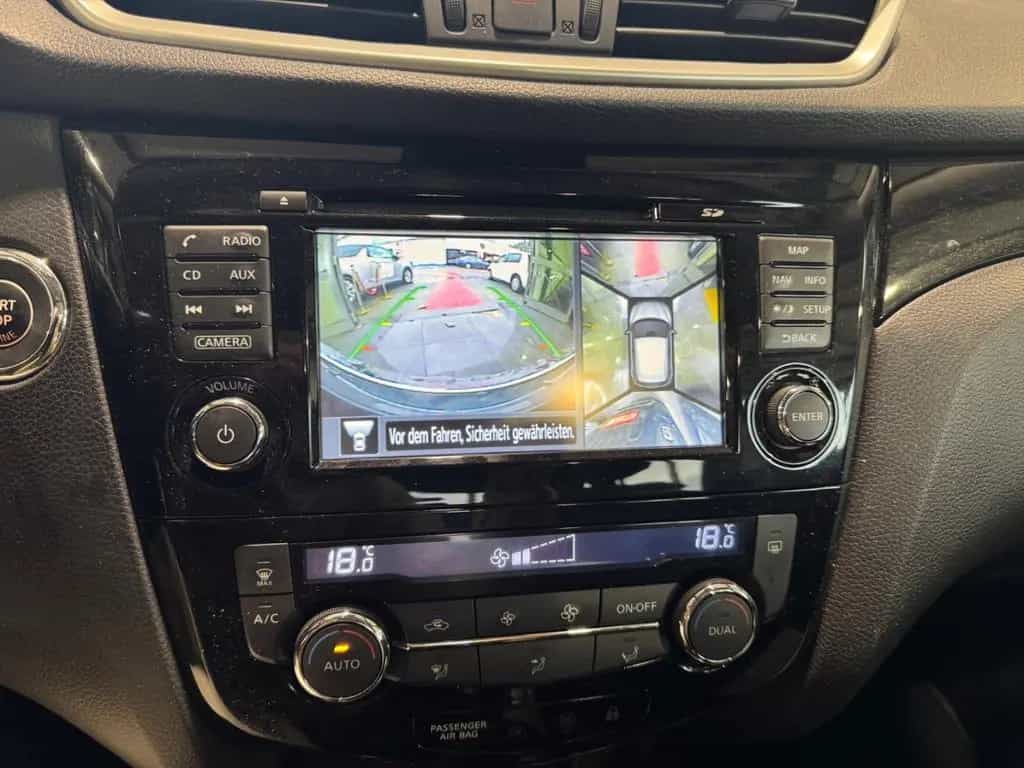 Nissan Qashqai N-Connecta | TÜV 06.2027 06/2016-photo-24