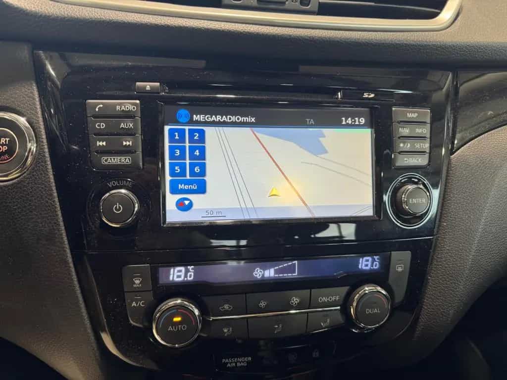 Nissan Qashqai N-Connecta | TÜV 06.2027 06/2016-photo-25