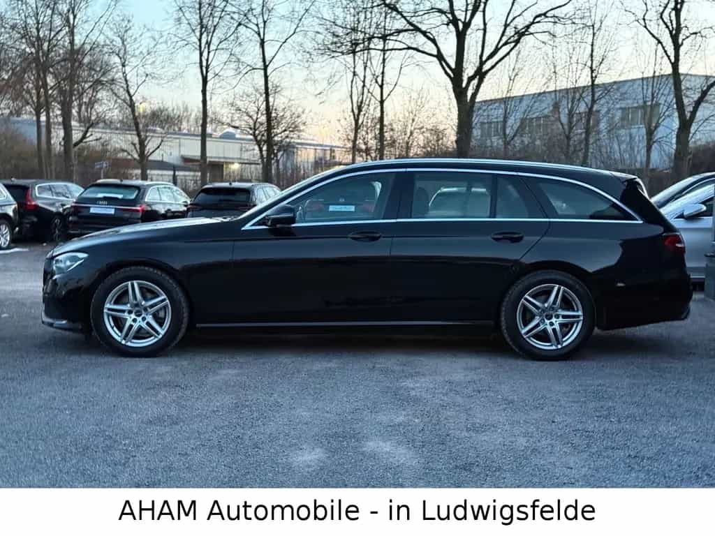 Mercedes-Benz E 220 d T Avantgarde|FACELIFT|MBUX|AHK|KAM|LED 11/2020-photo-1