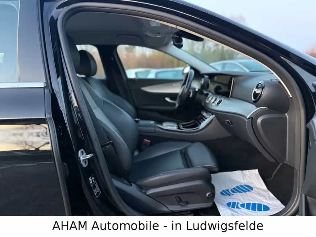 Mercedes-Benz E 220 d T Avantgarde|FACELIFT|MBUX|AHK|KAM|LED 11/2020-photo-16