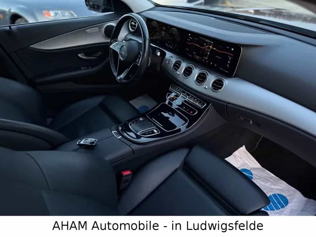 Mercedes-Benz E 220 d T Avantgarde|FACELIFT|MBUX|AHK|KAM|LED 11/2020-photo-17