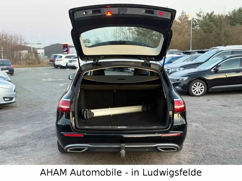 Mercedes-Benz E 220 d T Avantgarde|FACELIFT|MBUX|AHK|KAM|LED 11/2020-photo-4