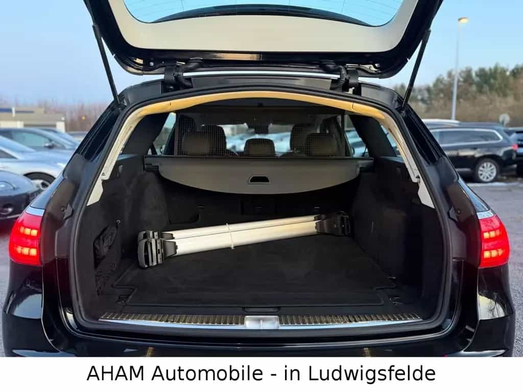 Mercedes-Benz E 220 d T Avantgarde|FACELIFT|MBUX|AHK|KAM|LED 11/2020-photo-5