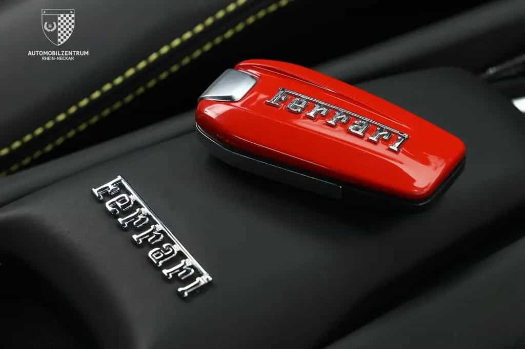 Ferrari F8 Tributo FullCarbon/RacingSeat/Passenger/Lift 07/2022-photo-24