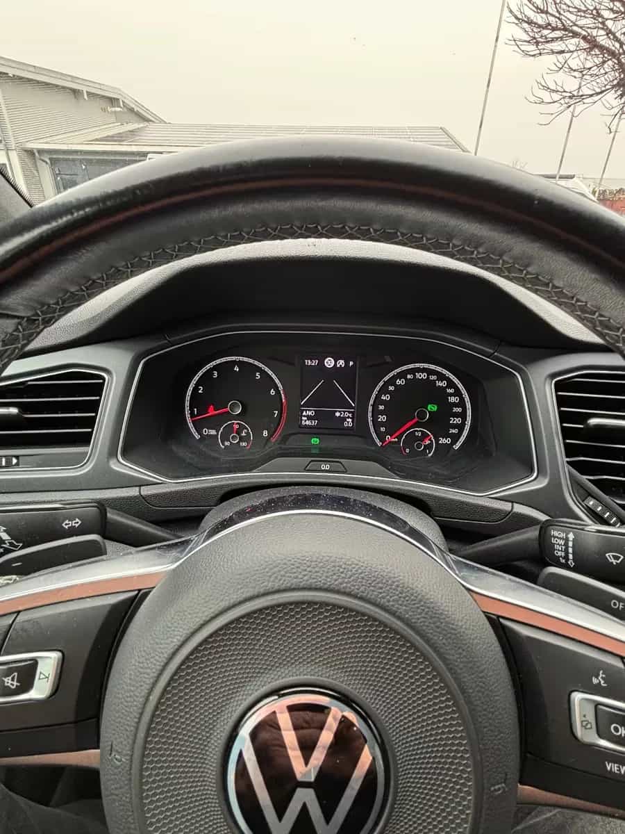 Volkswagen T-Roc 11/2021-photo-23