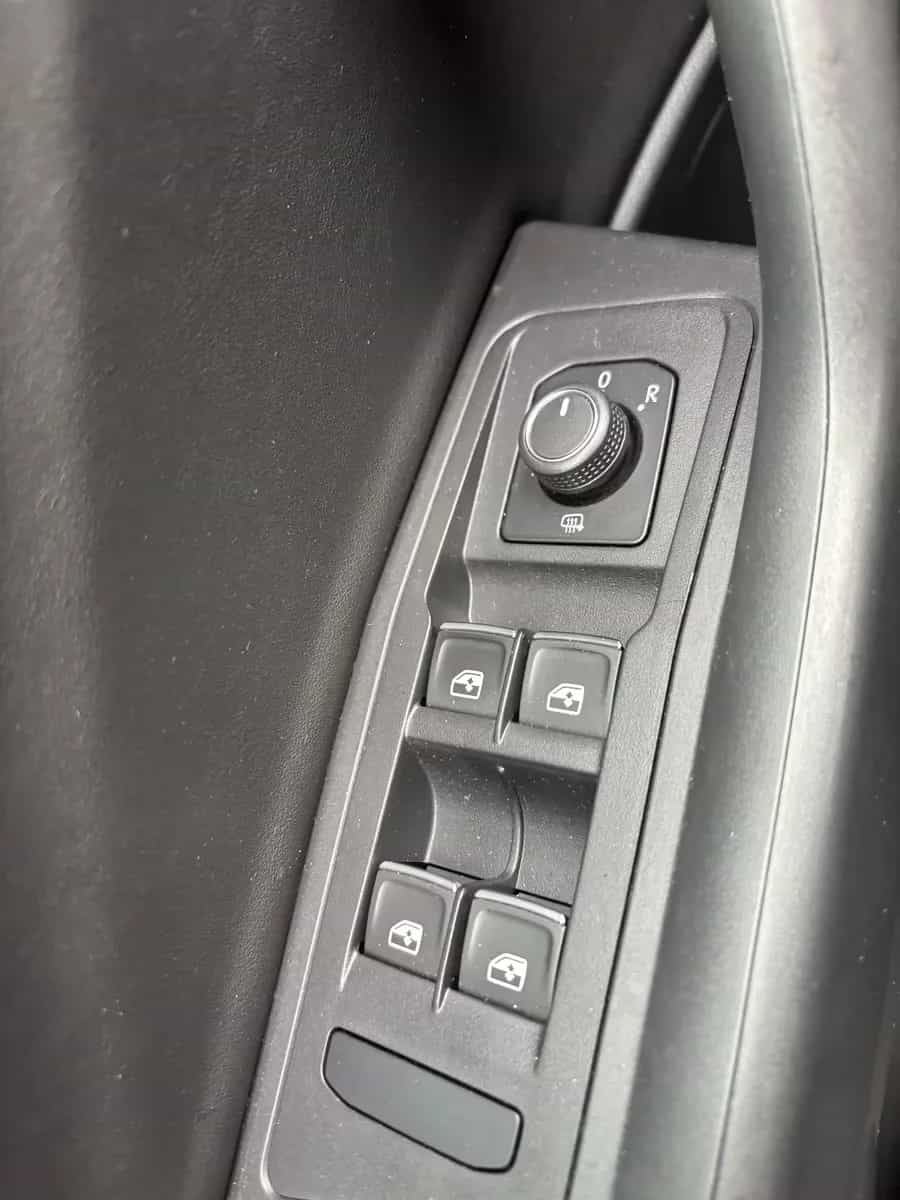 Volkswagen T-Roc 11/2021-photo-29
