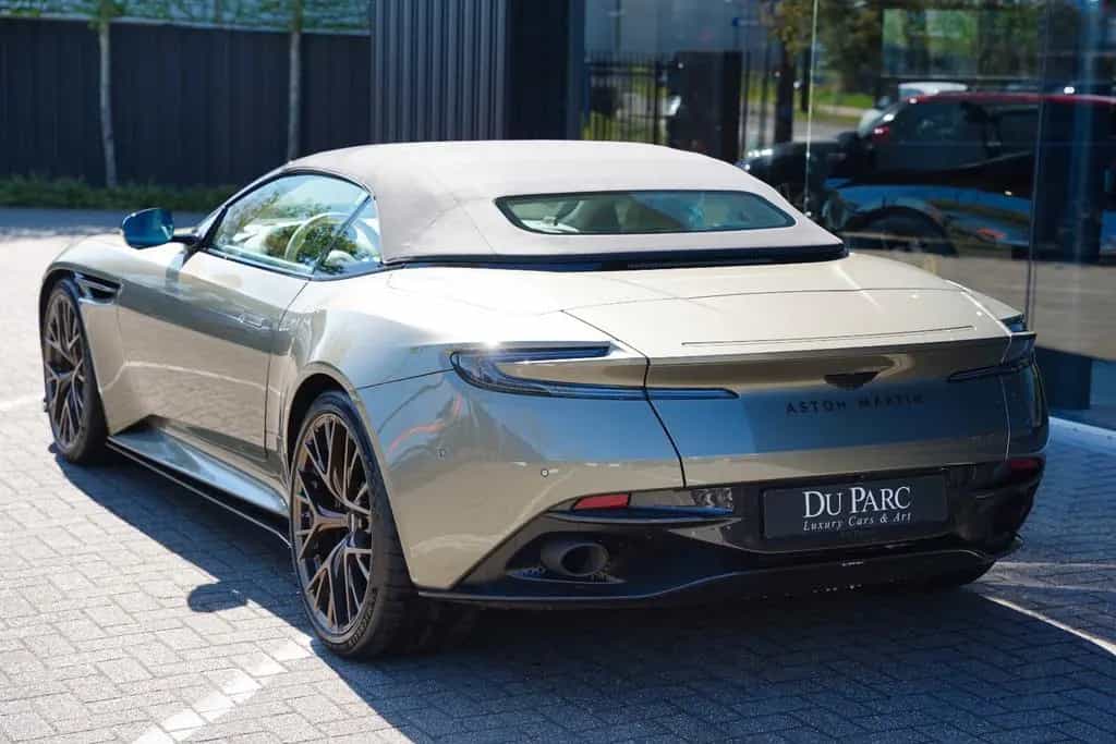 Aston Martin DB12 4.0 V8 Volante Carbon NEW SERVICE 08/2024-photo-5