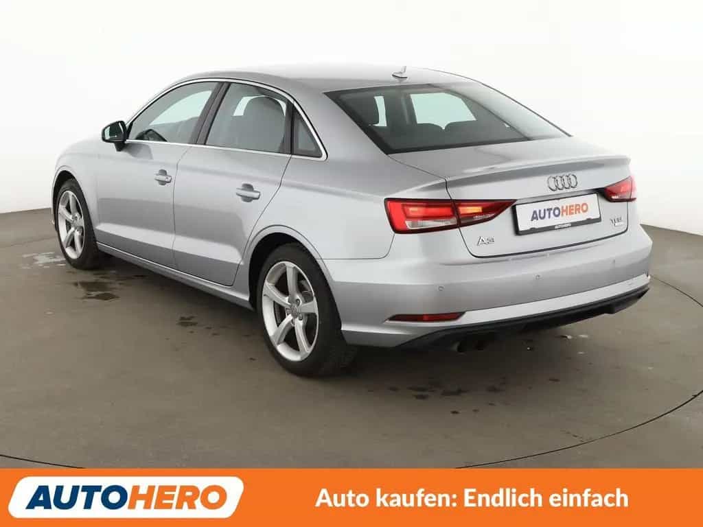 Audi A3 Limousine 1.4 TFSI ACT ACT Aut.*NAV*XENON* 05/2017-photo-3