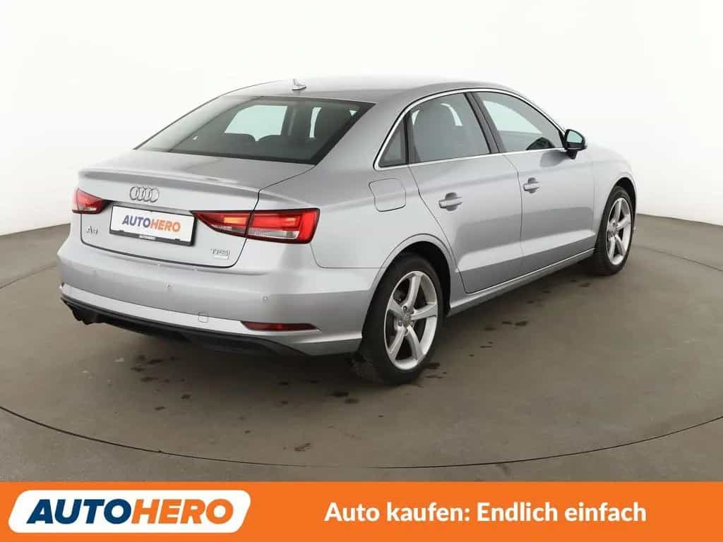 Audi A3 Limousine 1.4 TFSI ACT ACT Aut.*NAV*XENON* 05/2017-photo-5