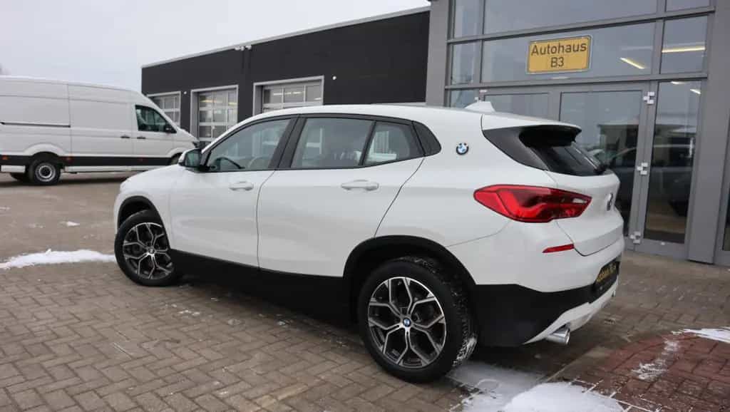 BMW X2 sDrive 20 i Advantage Plus Navi LED Kamera 12/2019-photo-3