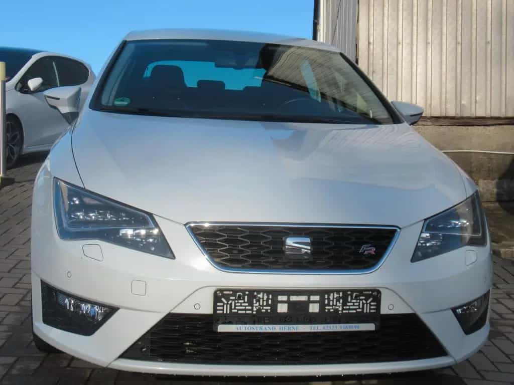 Seat Leon FR-NAVI-LED-SHZ-ALCANTARA-PDC-LEDER-17"ALU 08/2014-photo-4