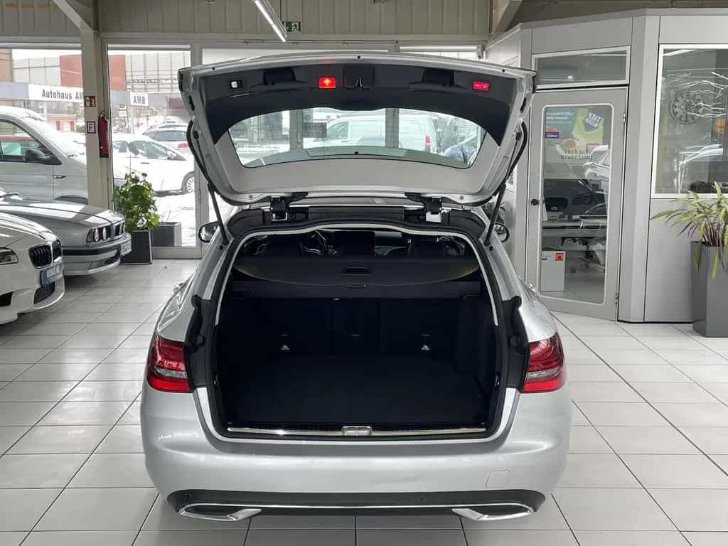 Mercedes-Benz C-Class 180 T CGI Navi Sitzh. Kamera LED GRA AHK 08/2018-photo-21