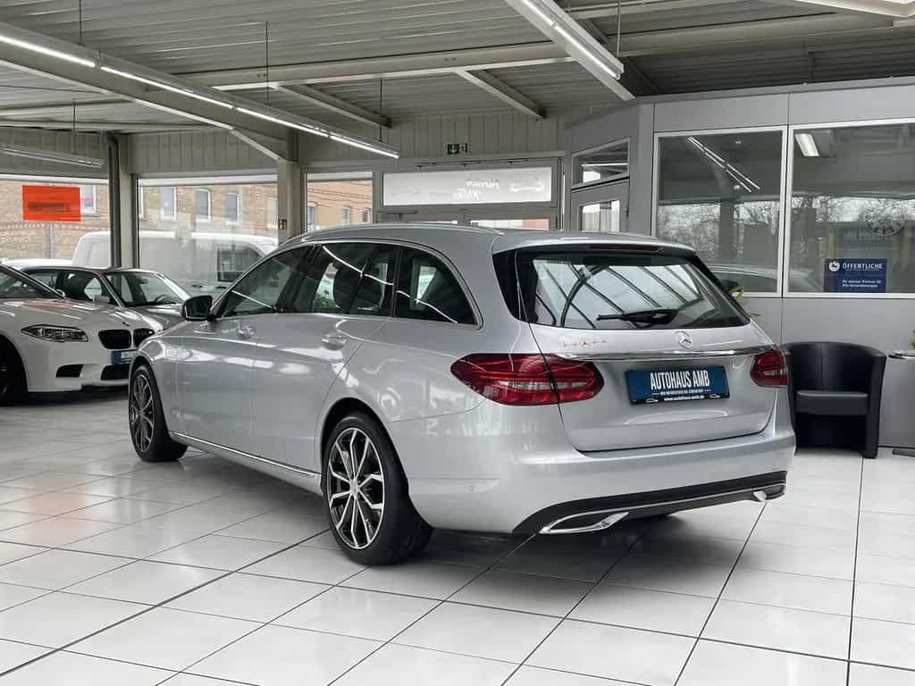 Mercedes-Benz C-Class 180 T CGI Navi Sitzh. Kamera LED GRA AHK 08/2018-photo-3