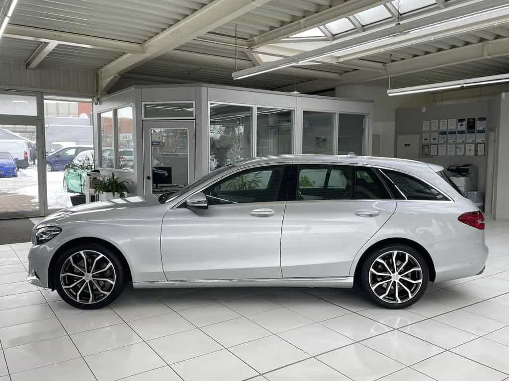 Mercedes-Benz C-Class 180 T CGI Navi Sitzh. Kamera LED GRA AHK 08/2018-photo-4
