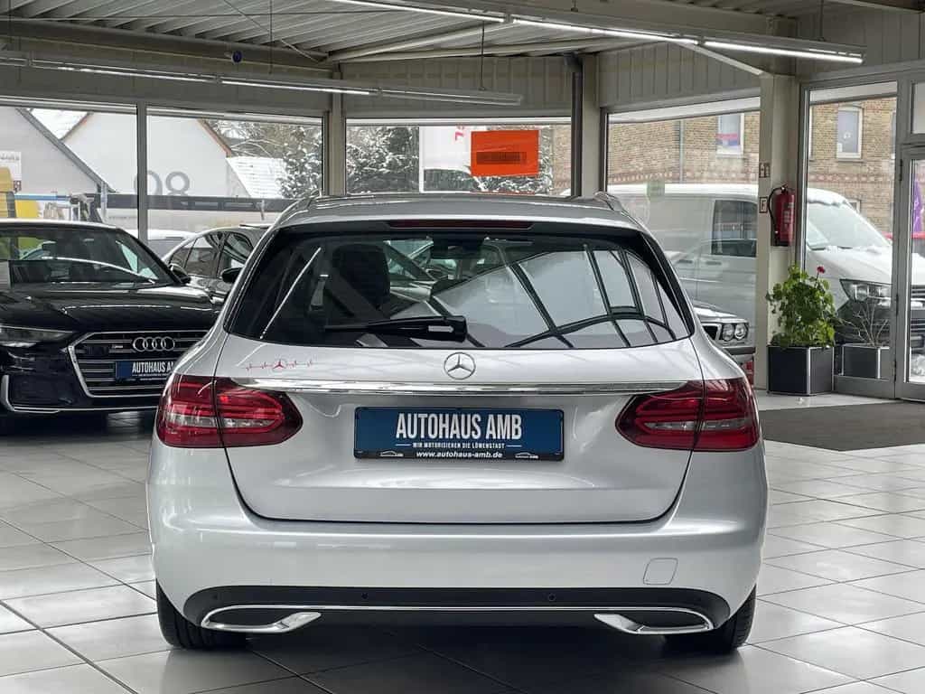 Mercedes-Benz C-Class 180 T CGI Navi Sitzh. Kamera LED GRA AHK 08/2018-photo-6