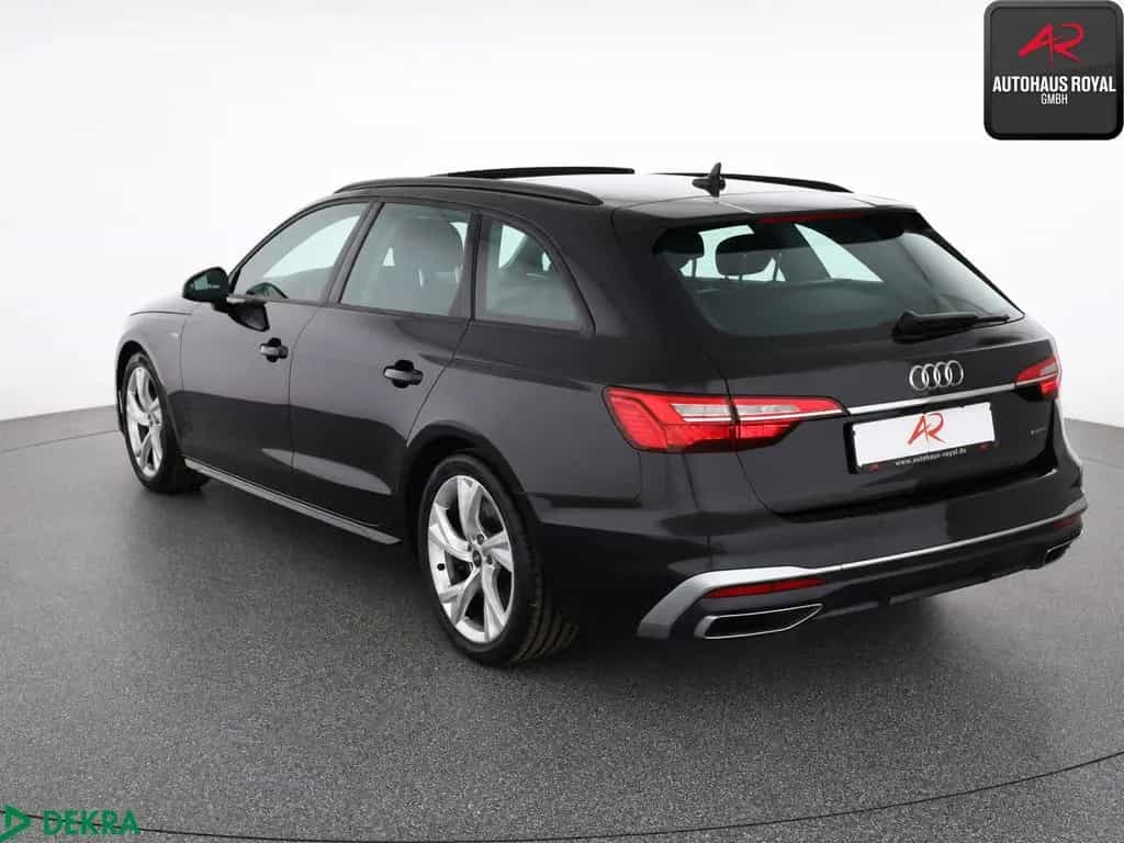 Audi A4 Avant 45 TFSI qu S LINE VIRTUAL,KEYLESS,HUD 08/2022-photo-2