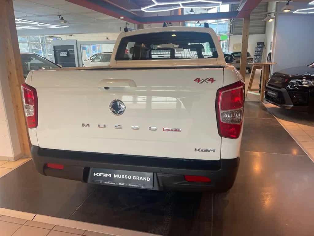 KGM Musso Grand Pickup Diesel 3,5 T Anhängelast null-photo-42