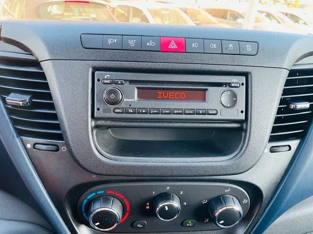 Iveco Daily 35 S14 136CV HI-MATIC L3H2 03/2019-photo-10