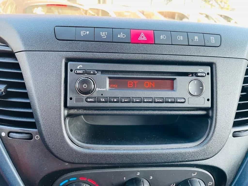 Iveco Daily 35 S14 136CV HI-MATIC L3H2 03/2019-photo-11