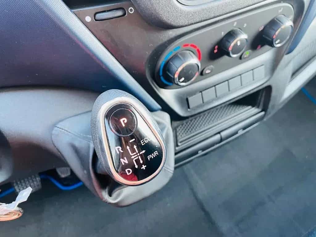 Iveco Daily 35 S14 136CV HI-MATIC L3H2 03/2019-photo-9