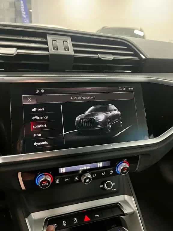 Audi Q3 35 TDI S tronic Business Advanced 11/2020-photo-13