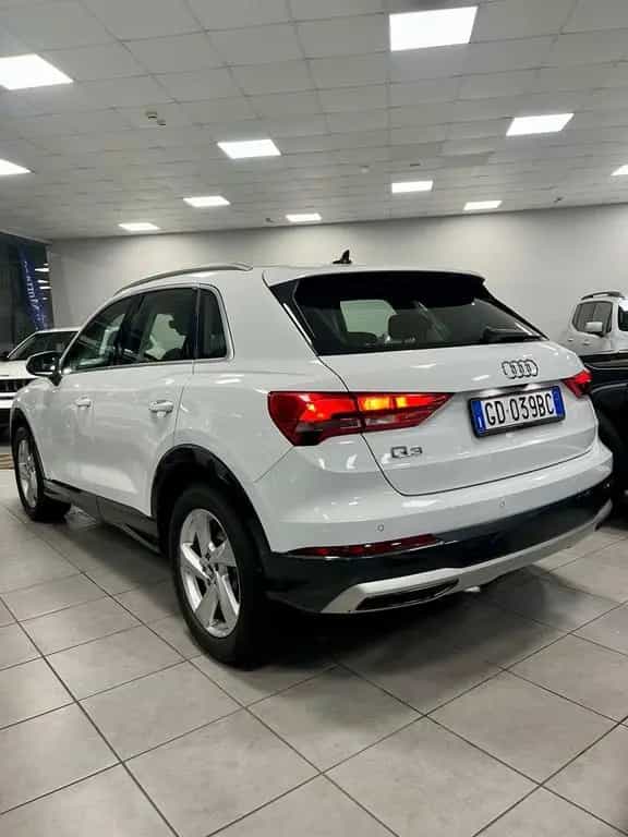 Audi Q3 35 TDI S tronic Business Advanced 11/2020-photo-5