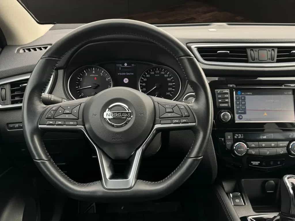 Nissan Qashqai N-Connecta AUTOMATIK°NAVI°LED°KAMERA°SHZ 09/2017-photo-16