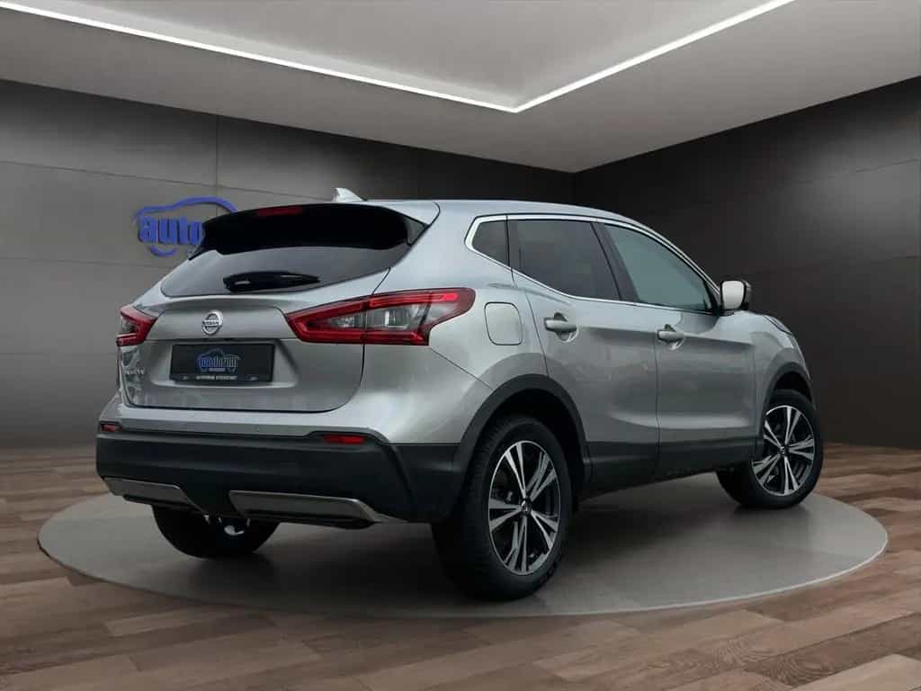 Nissan Qashqai N-Connecta AUTOMATIK°NAVI°LED°KAMERA°SHZ 09/2017-photo-3