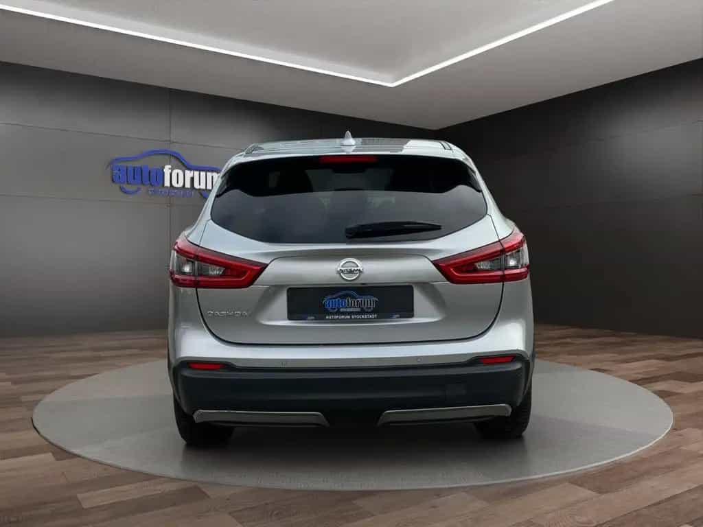 Nissan Qashqai N-Connecta AUTOMATIK°NAVI°LED°KAMERA°SHZ 09/2017-photo-4