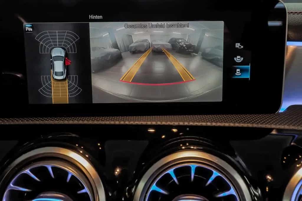 Mercedes-Benz CLA-Class 200*AMG SPORT*TOP ZUSTAND*SORGLOS-PAKET* 08/2019-photo-16