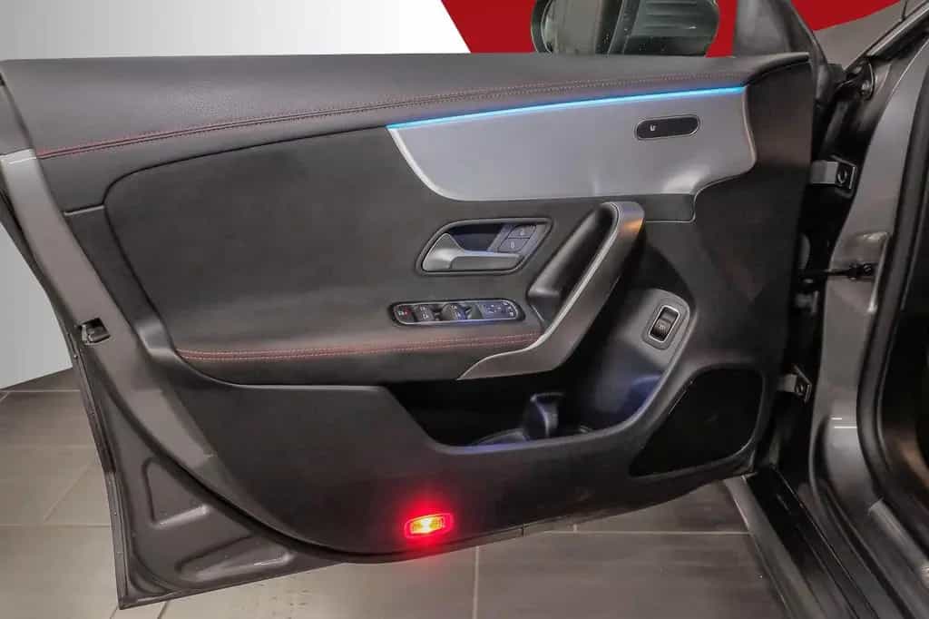 Mercedes-Benz CLA-Class 200*AMG SPORT*TOP ZUSTAND*SORGLOS-PAKET* 08/2019-photo-5