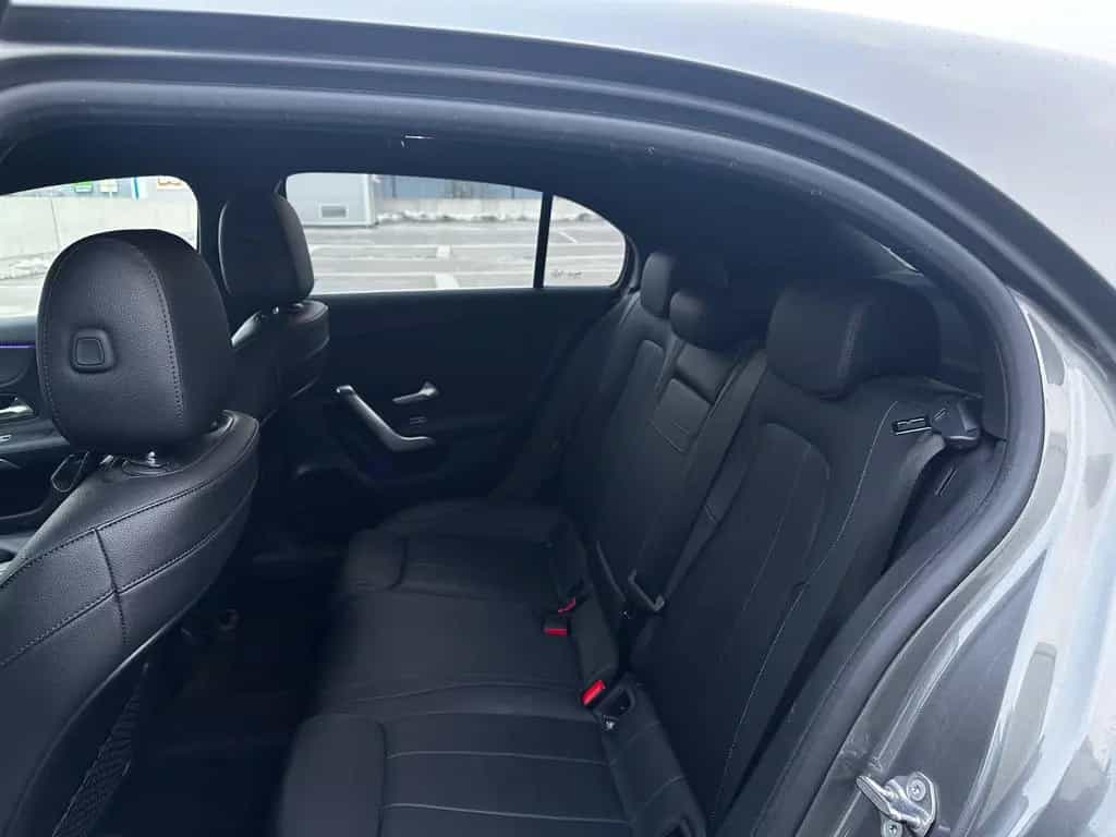 Mercedes-Benz A-Class 200 Edition 19 11/2020-photo-12