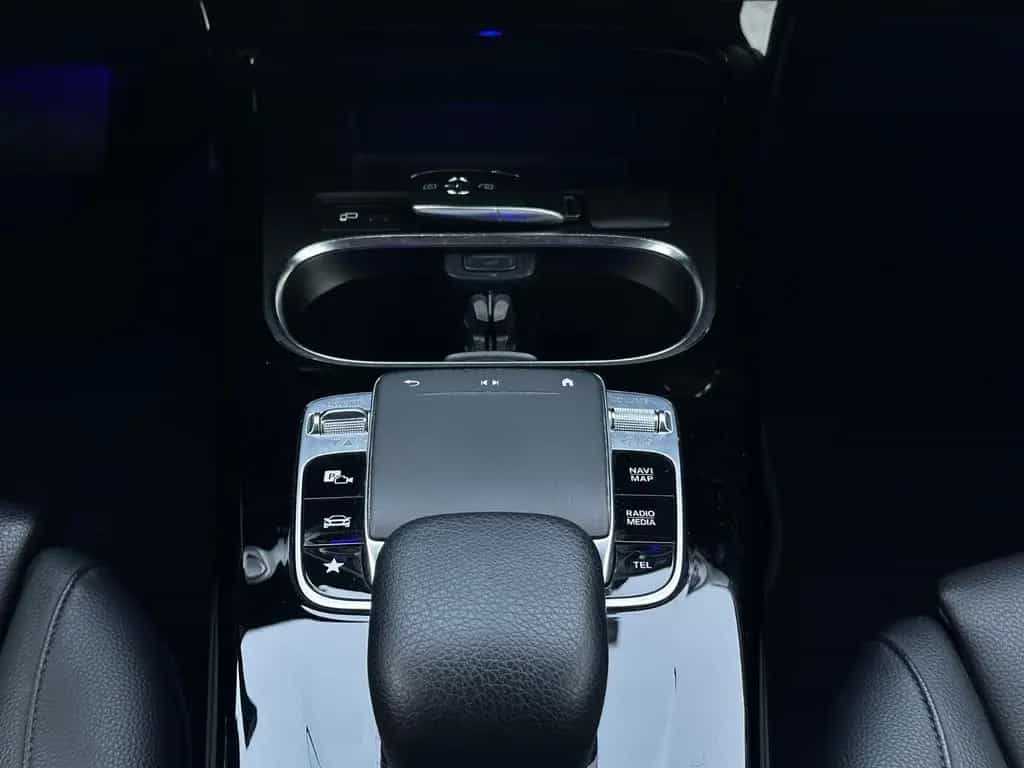 Mercedes-Benz A-Class 200 Edition 19 11/2020-photo-19