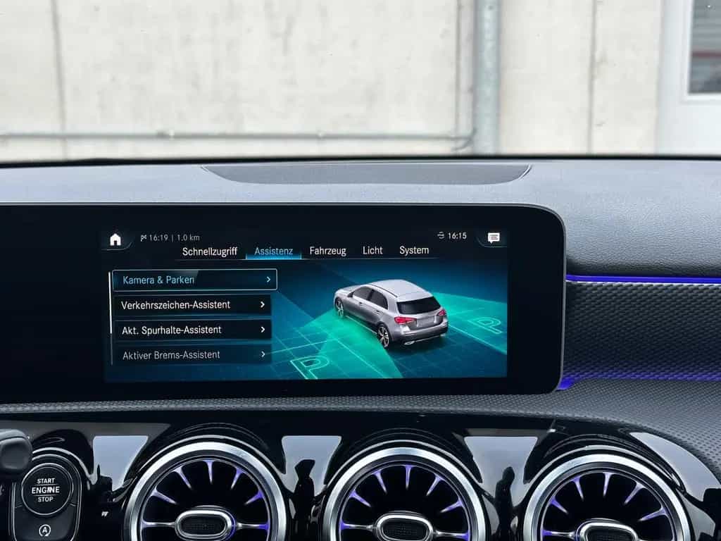 Mercedes-Benz A-Class 200 Edition 19 11/2020-photo-23